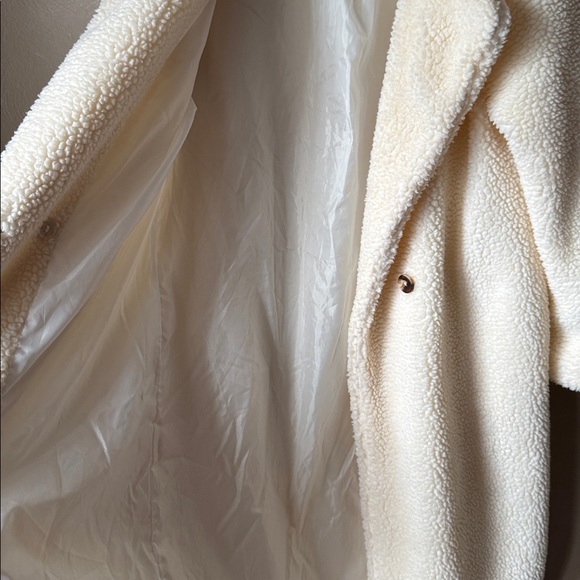 Eilly Bazar Cream Teddy Coat - Picture 5 of 8